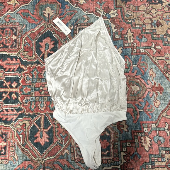 NWT The Sei One Shoulder Bodysuit in Frost size 0 - Picture 5 of 7